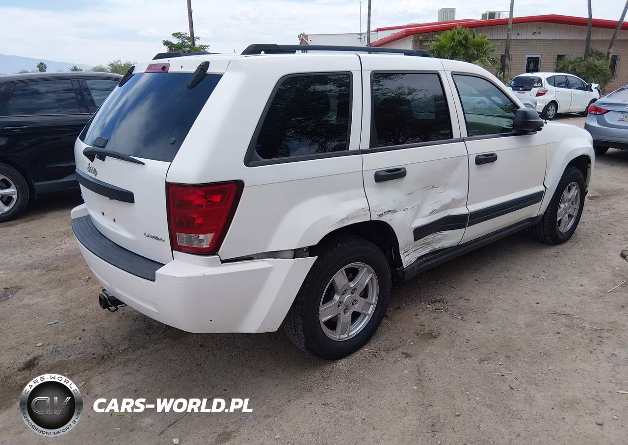 2005 Jeep Grand Cherokee Laredo VIN:1J4GR48K95C607418 - 4