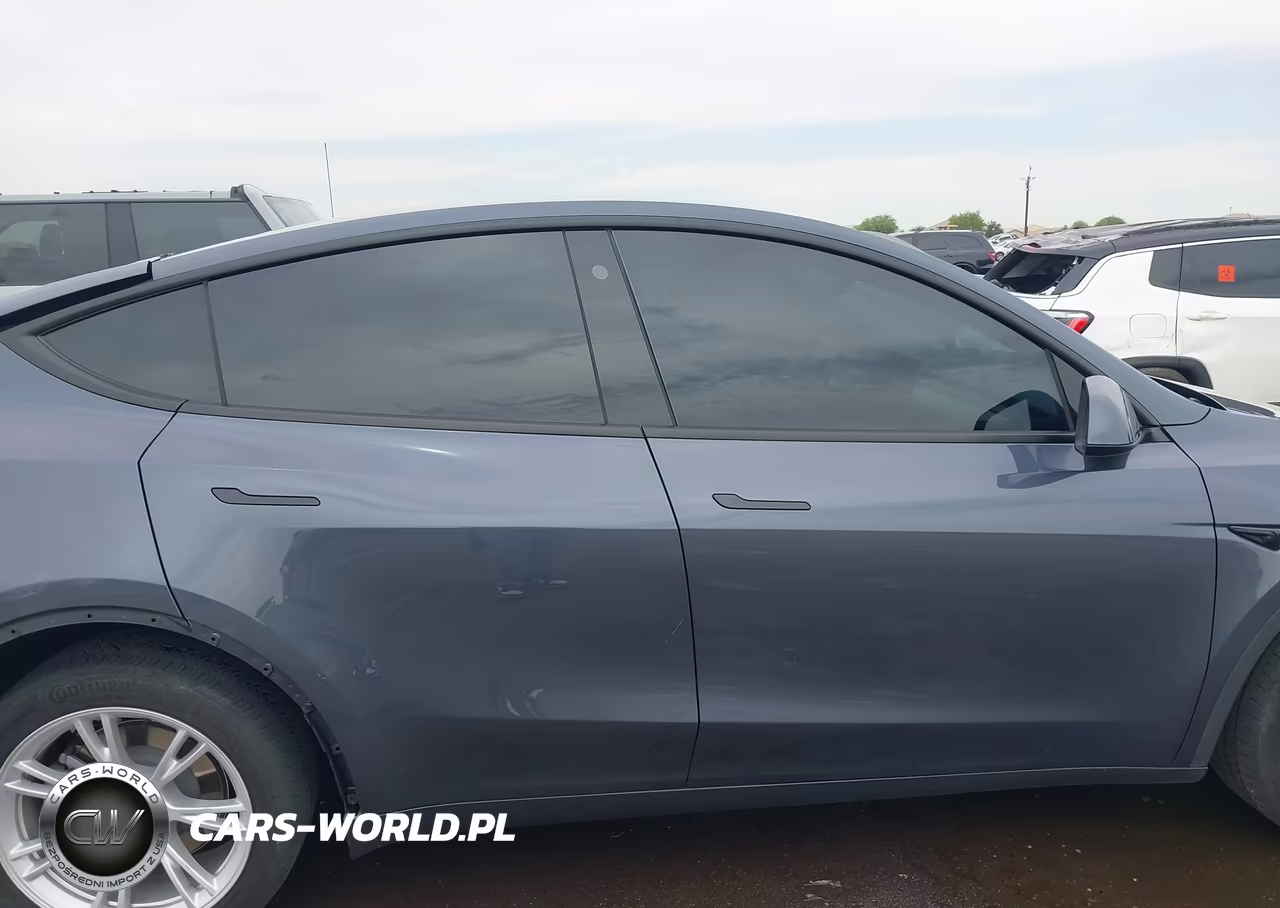 2023 Tesla Model Y Awd-Long Range Dual Motor All-Wheel Drive VIN:7SAYGDEE0PA105773 - 14