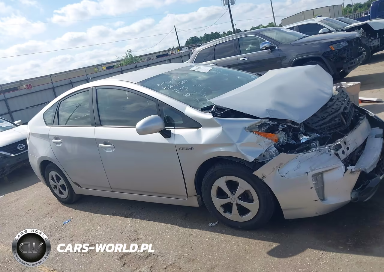 2012 Toyota Prius Four VIN:JTDKN3DUXC5457687 - 13