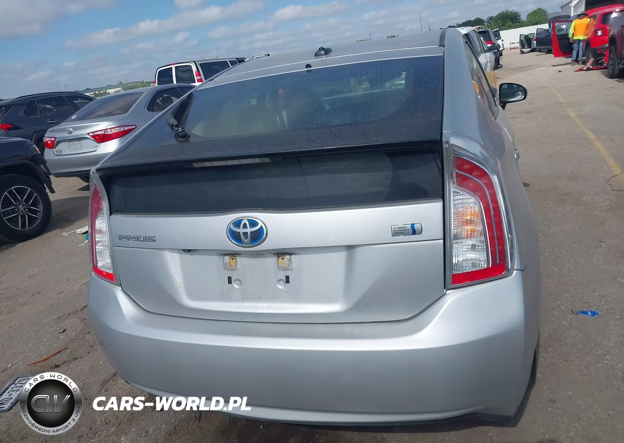 2012 Toyota Prius Four VIN:JTDKN3DUXC5457687 - 16