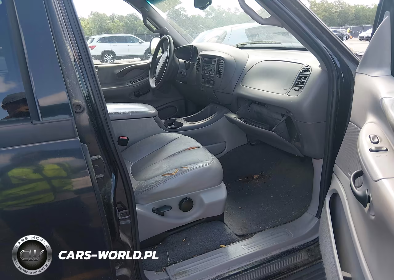 2001 Ford Expedition Xlt VIN:1FMRU15L01LA97202 - 5
