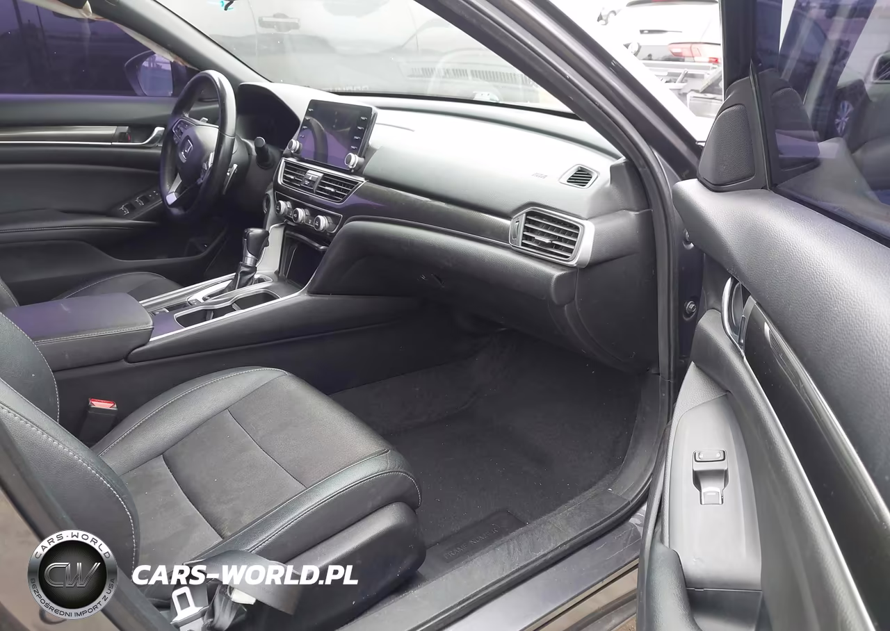 2019 Honda Accord Sport VIN:1HGCV1F3XKA153179 - 5