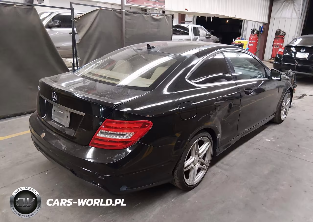 2012 Mercedes-Benz C 250 VIN:WDDGJ4HB6CF911675 - 4