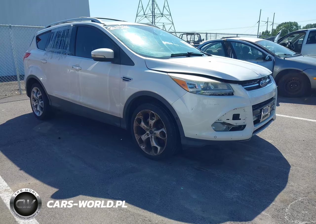 2013 Ford Escape Titanium – zdjęcie 1 z 10