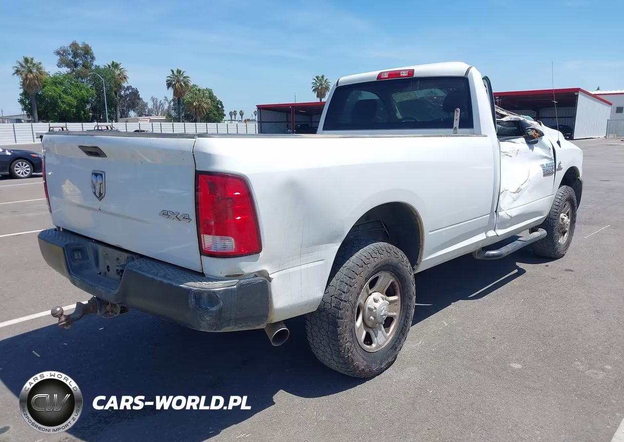 2017 Ram 2500 Tradesman 4X4 8' Box VIN:3C6MR5AL9HG763565 - 4