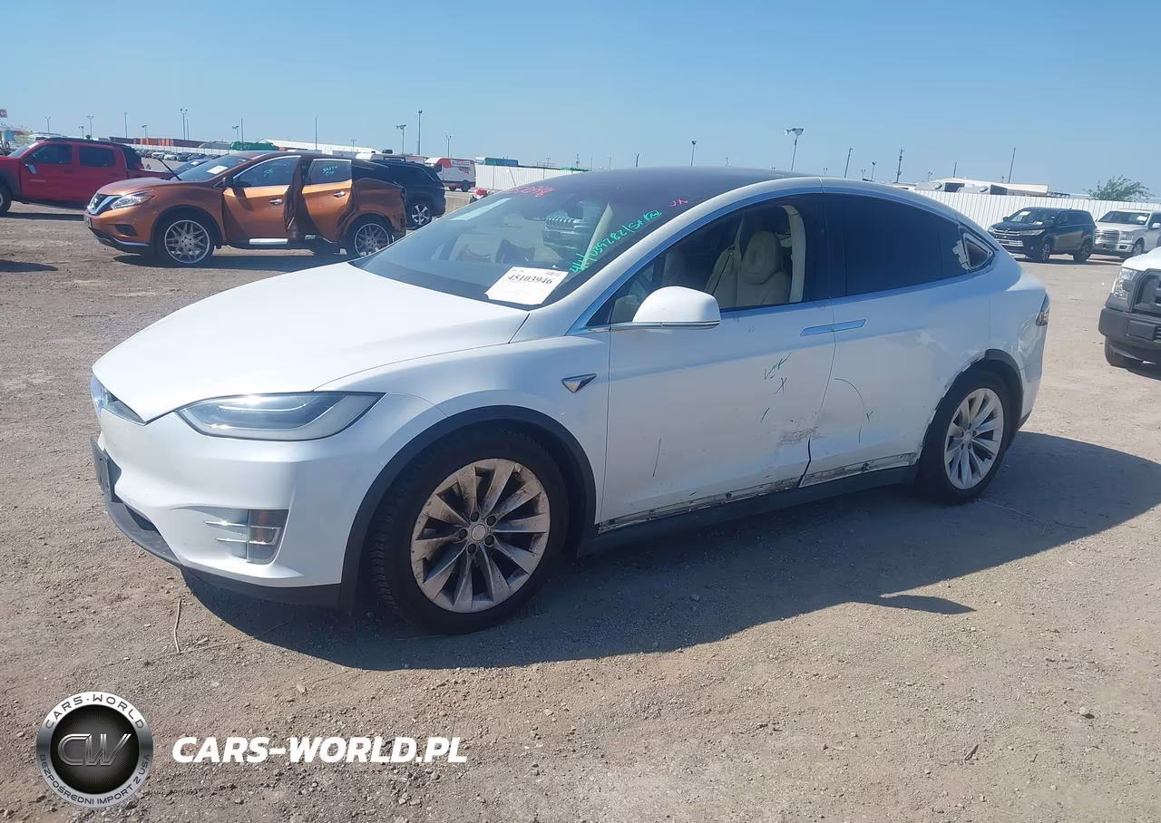 2017 Tesla Model X 100D-75D-90D VIN:5YJXCBE28HF039282 - 6