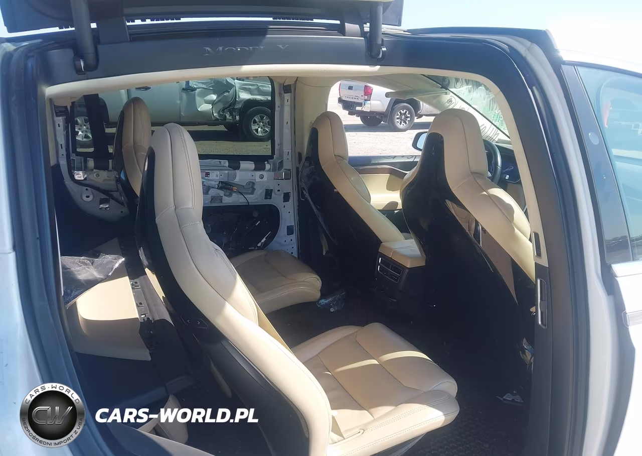 2017 Tesla Model X 100D-75D-90D VIN:5YJXCBE28HF039282 - 8
