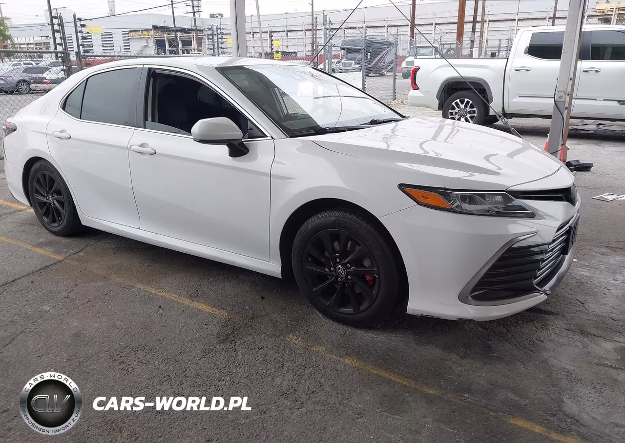 2021 Toyota Camry Le