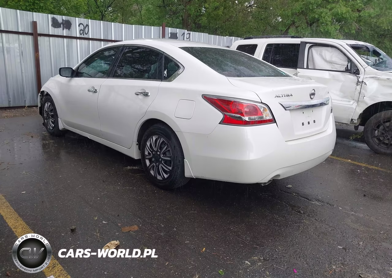 2015 Nissan Altima 2.5 S VIN:1N4AL3AP5FC193395 - 3