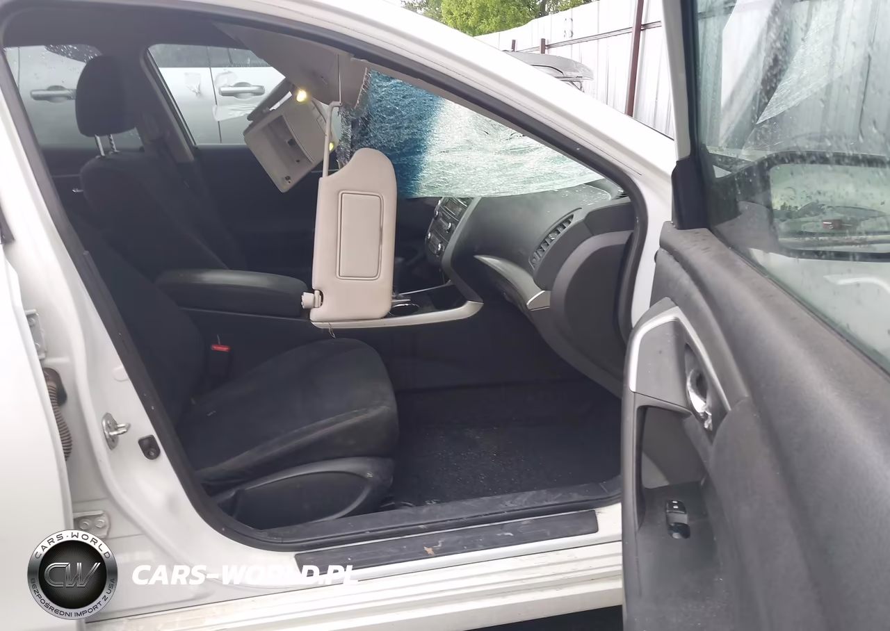 2015 Nissan Altima 2.5 S VIN:1N4AL3AP5FC193395 - 5