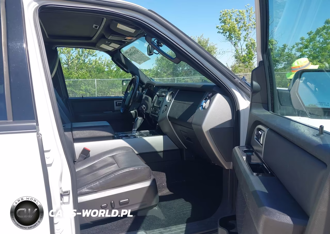 2012 Ford Expedition Limited VIN:1FMJU2A53CEF45420 - 5