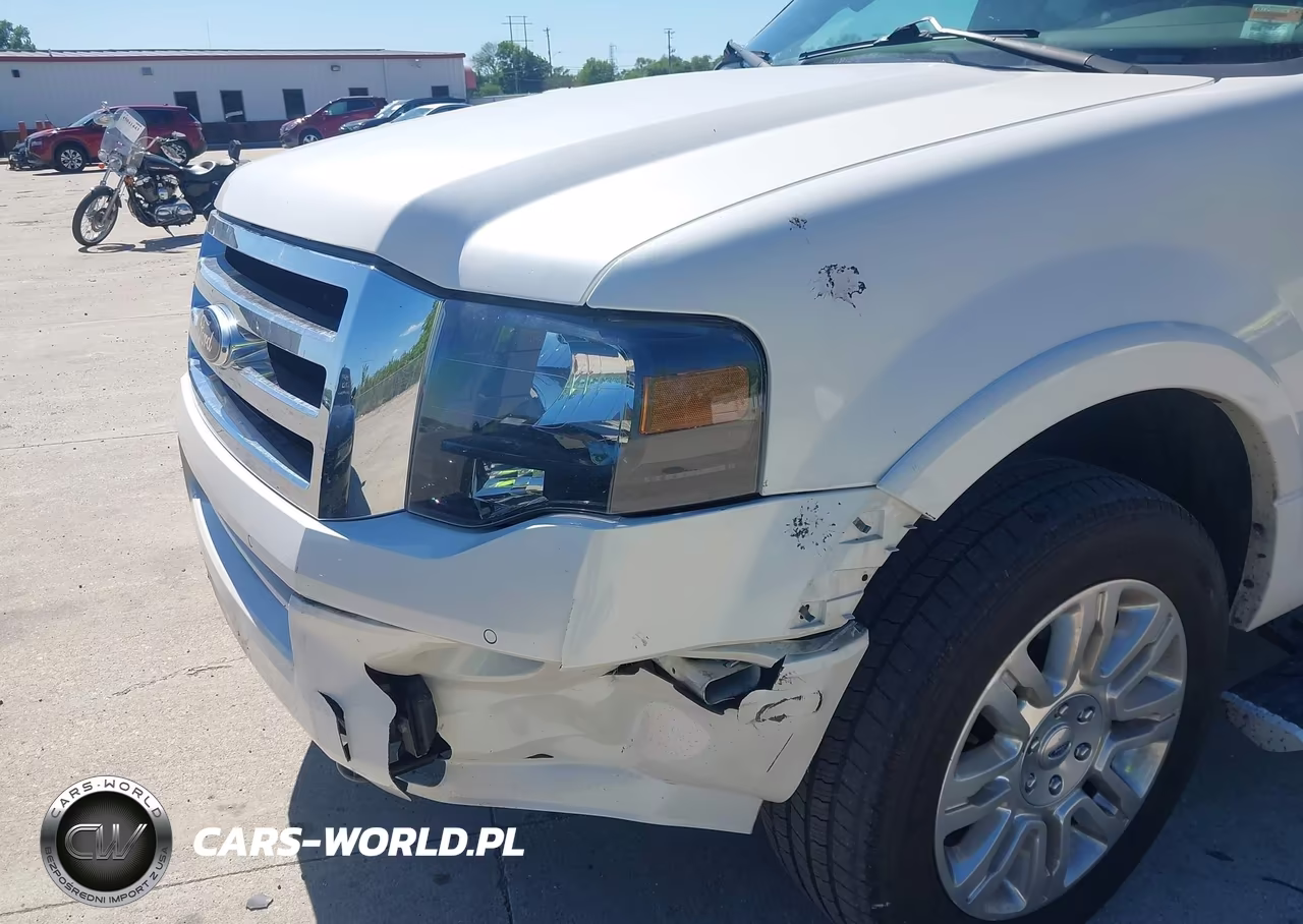 2012 Ford Expedition Limited VIN:1FMJU2A53CEF45420 - 6