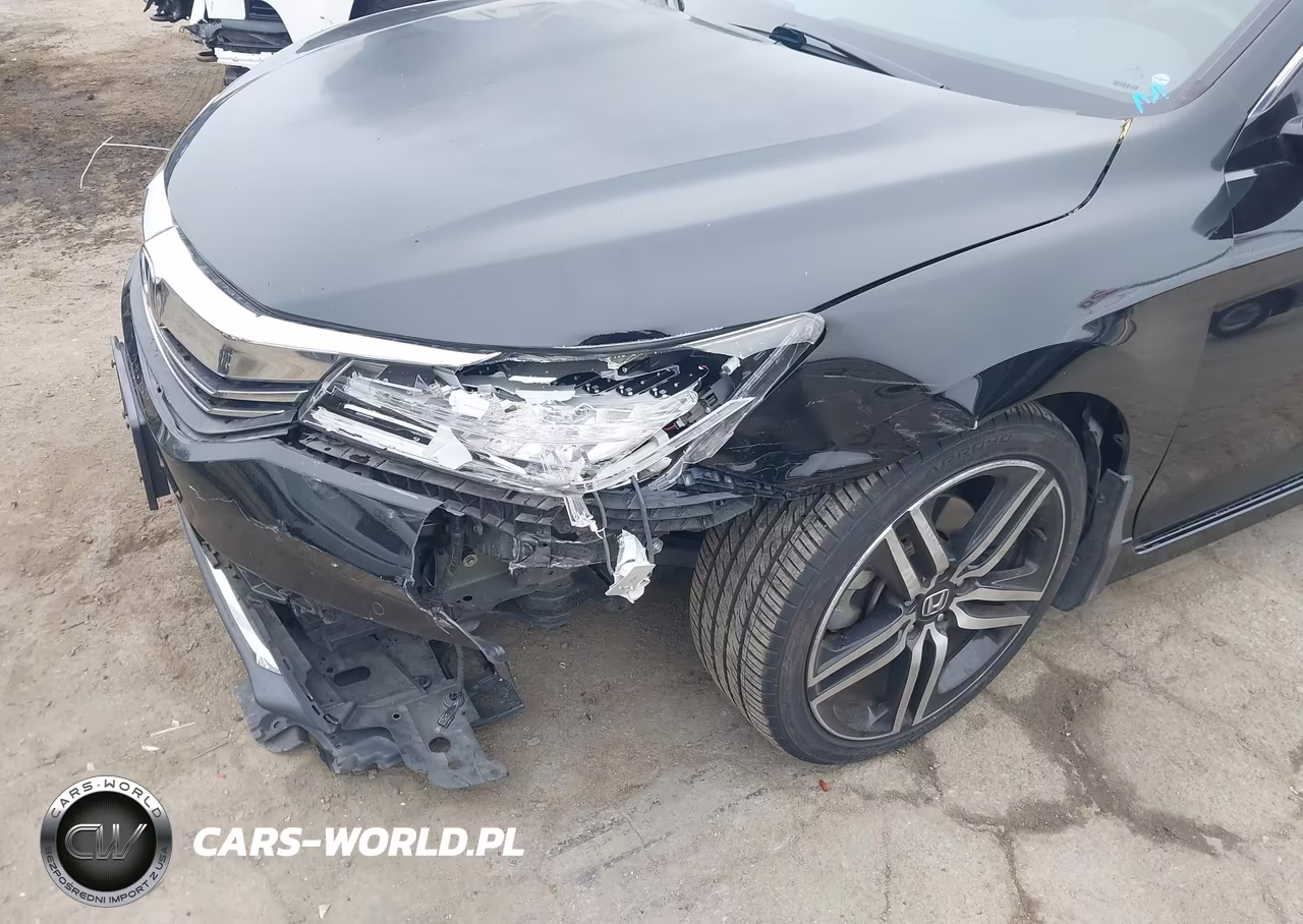 2016 Honda Accord Touring VIN:1HGCR3F90GA008020 - 6