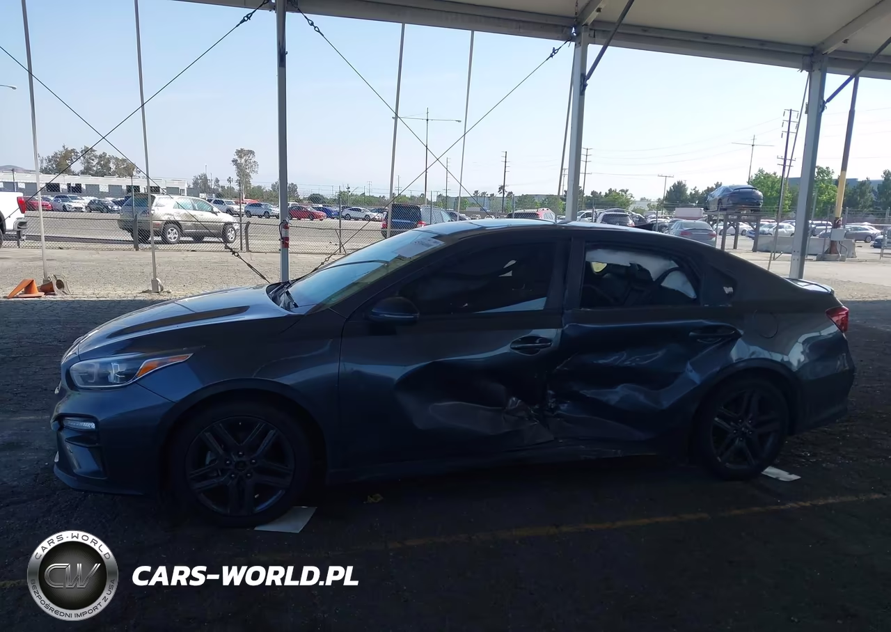 2021 Kia Forte Gt-Line VIN:3KPF34AD3ME299250 - 13