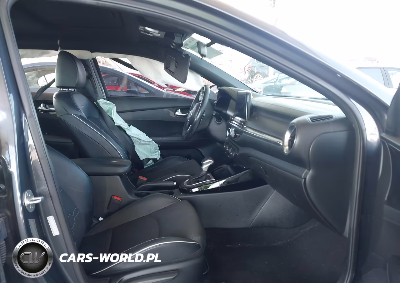 2021 Kia Forte Gt-Line VIN:3KPF34AD3ME299250 - 5