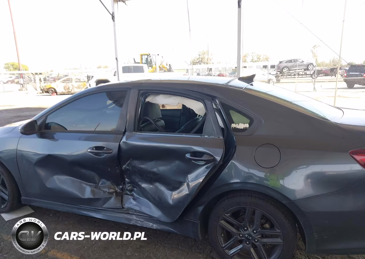 2021 Kia Forte Gt-Line VIN:3KPF34AD3ME299250 - 6