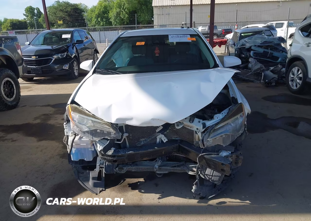 2017 Toyota Corolla Le VIN:2T1BURHE2HC808224 - 13