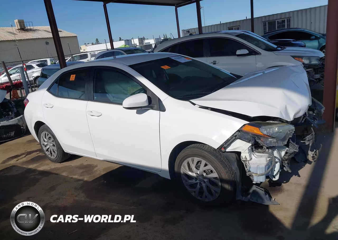 2017 Toyota Corolla Le VIN:2T1BURHE2HC808224 - 14