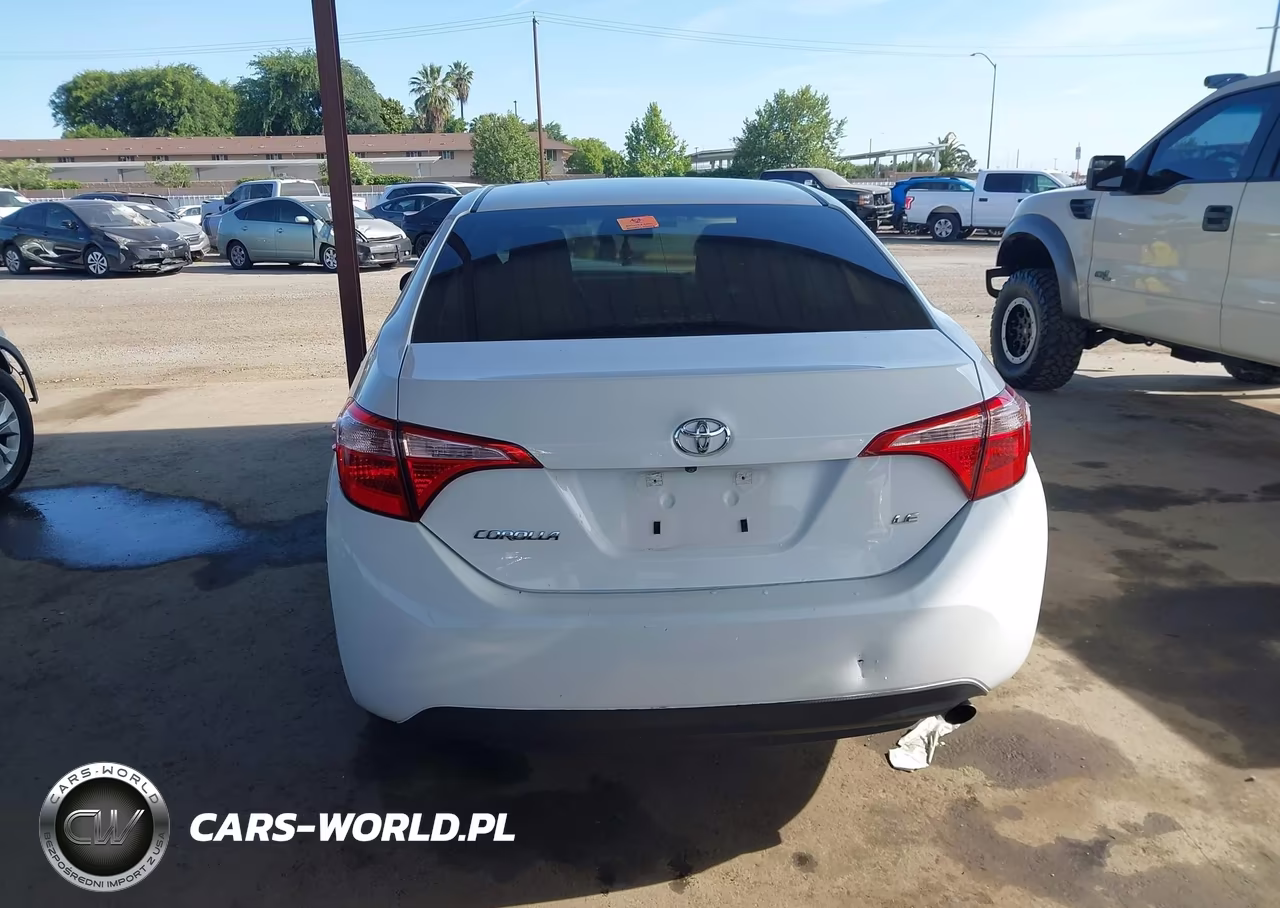 2017 Toyota Corolla Le VIN:2T1BURHE2HC808224 - 17