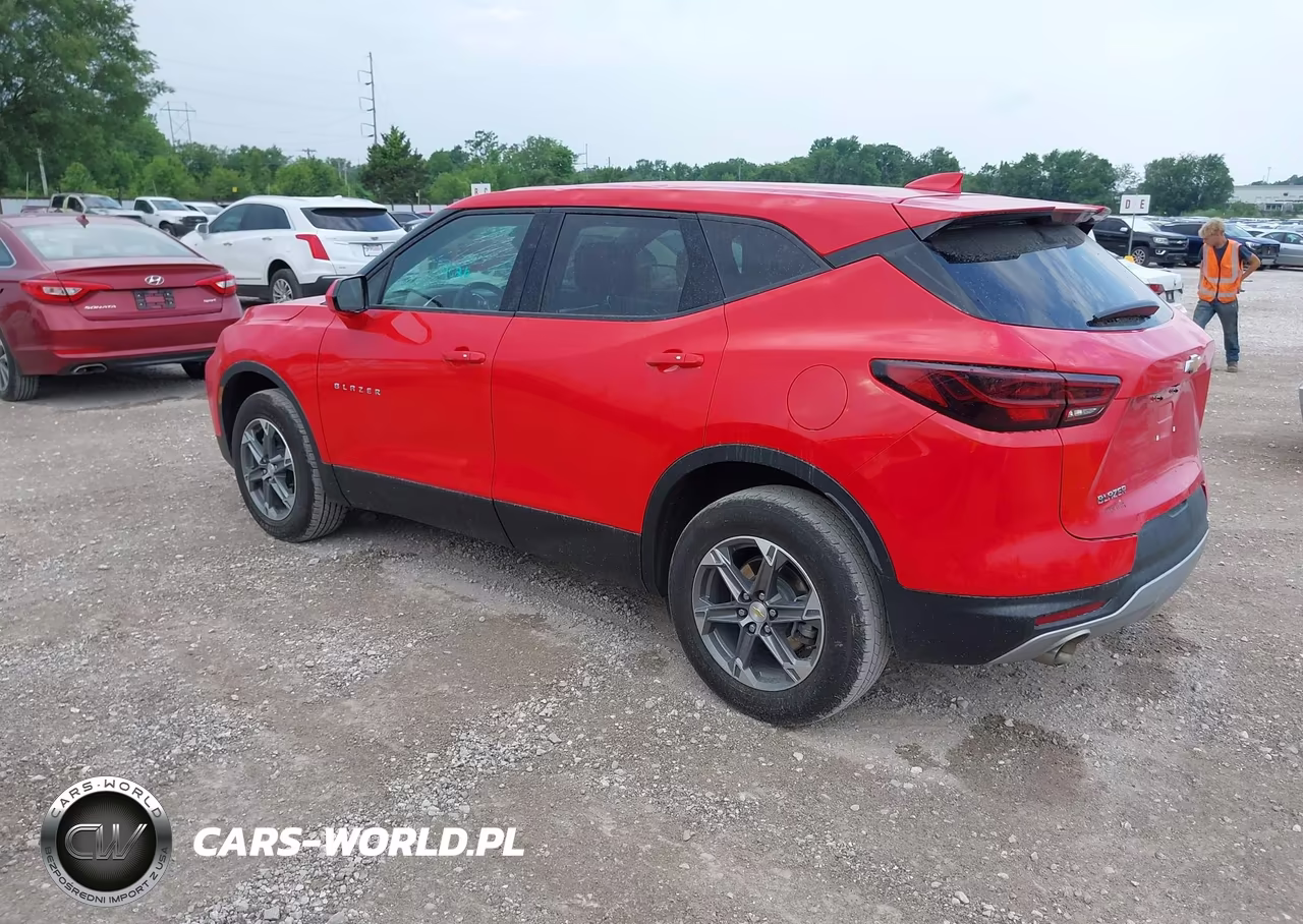 2023 Chevrolet Blazer Fwd 2Lt VIN:3GNKBCR47PS170425 - 3