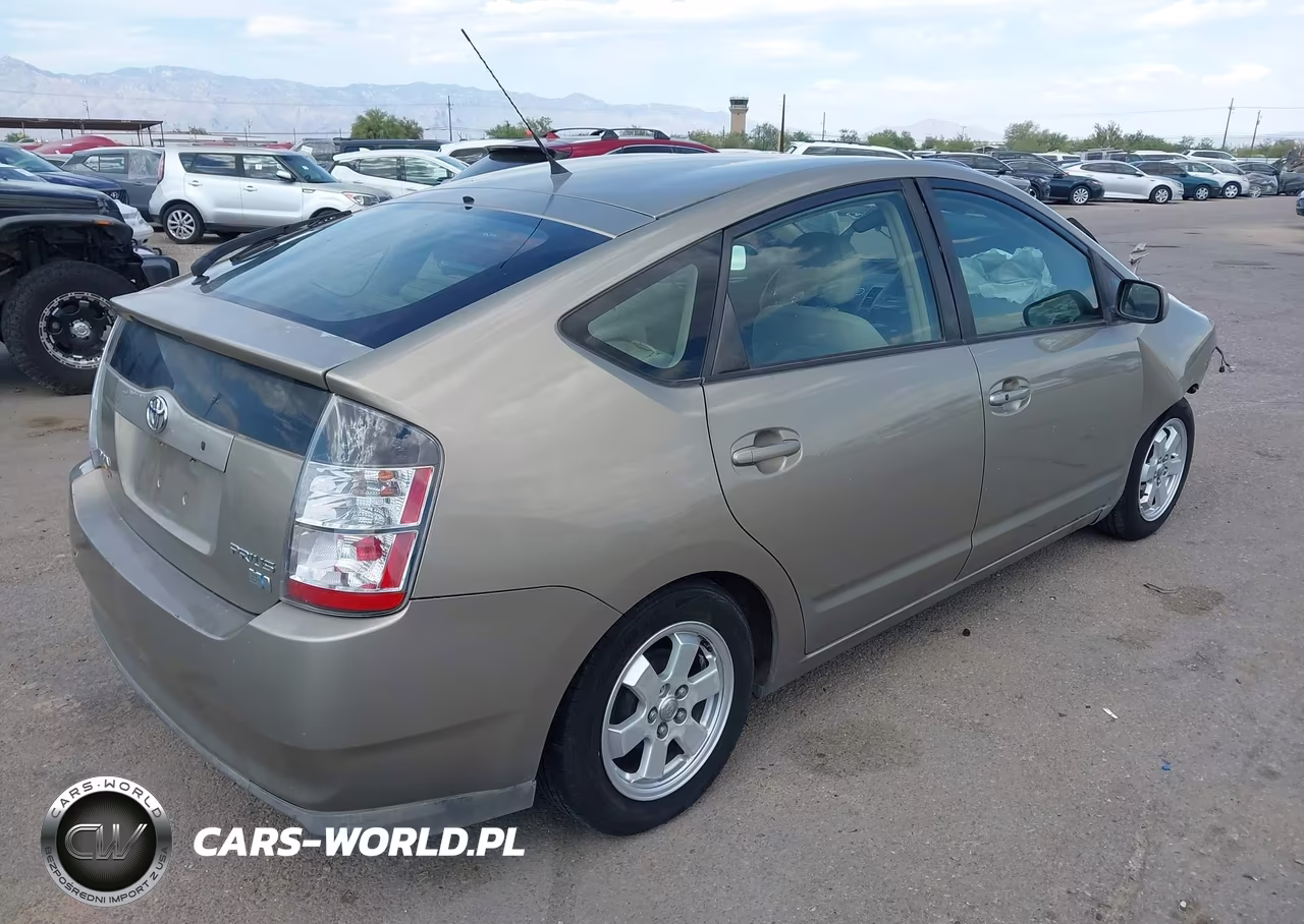 2004 Toyota Prius VIN:JTDKB20U740012850 - 4