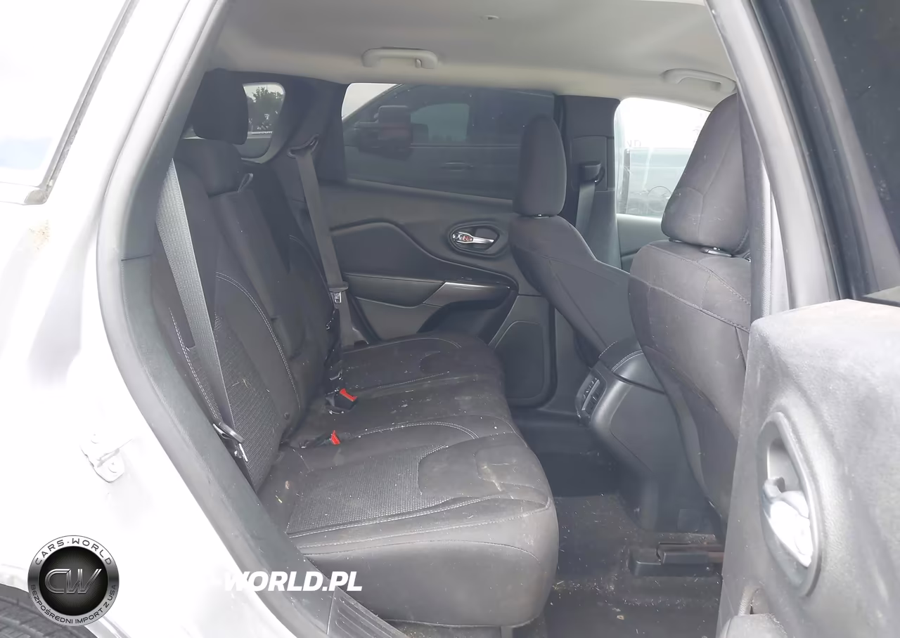 2019 Jeep Cherokee Latitude Fwd VIN:1C4PJLCB9KD434665 - 8