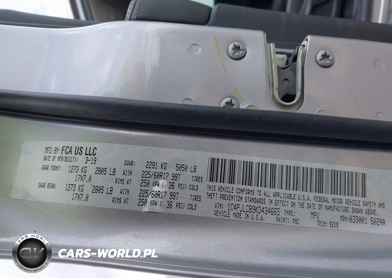 2019 Jeep Cherokee Latitude Fwd VIN:1C4PJLCB9KD434665 - 9