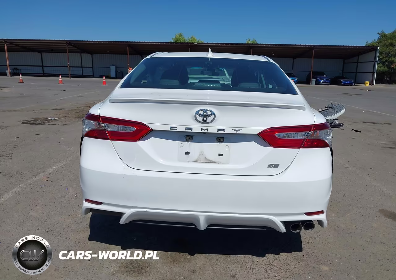 2019 Toyota Camry Se VIN:4T1B11HK6KU758157 - 17