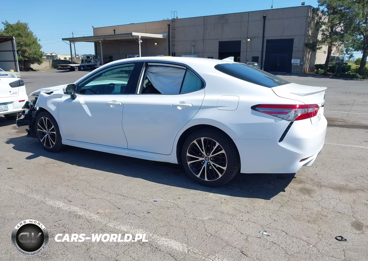 2019 Toyota Camry Se VIN:4T1B11HK6KU758157 - 3