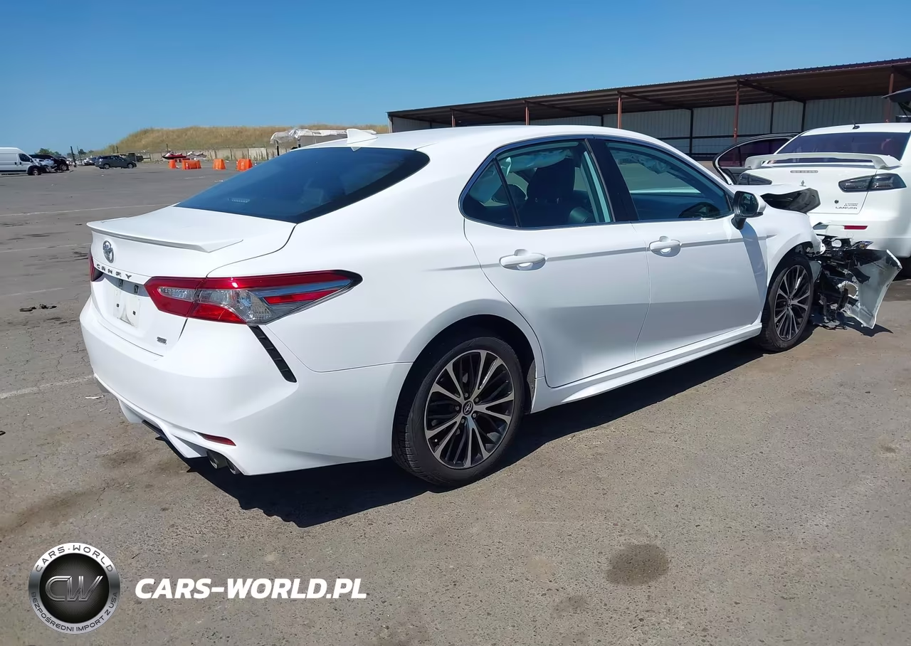 2019 Toyota Camry Se VIN:4T1B11HK6KU758157 - 4