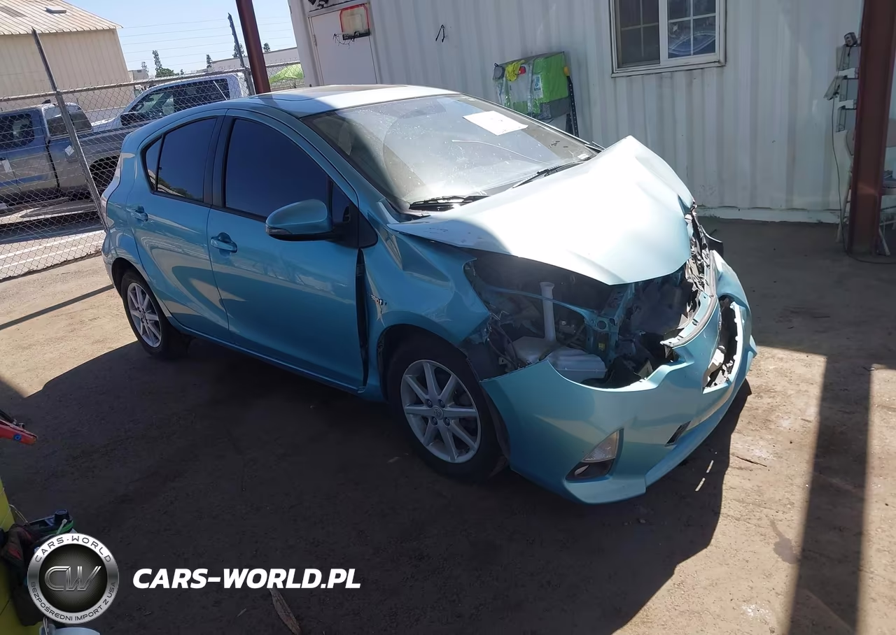 2014 Toyota Prius C Four