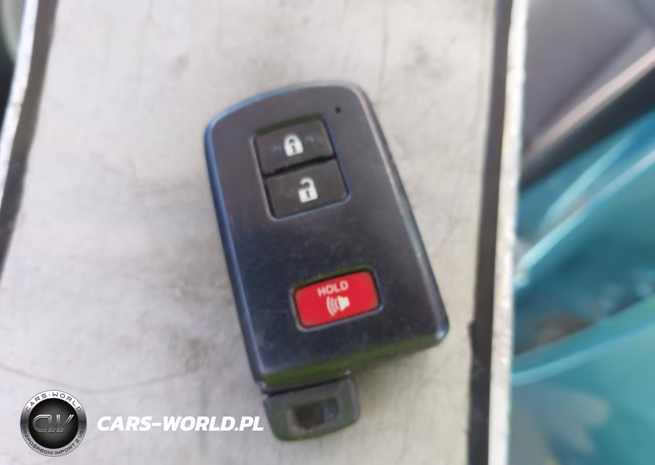 2014 Toyota Prius C Four VIN:JTDKDTB30E1071528 - 11