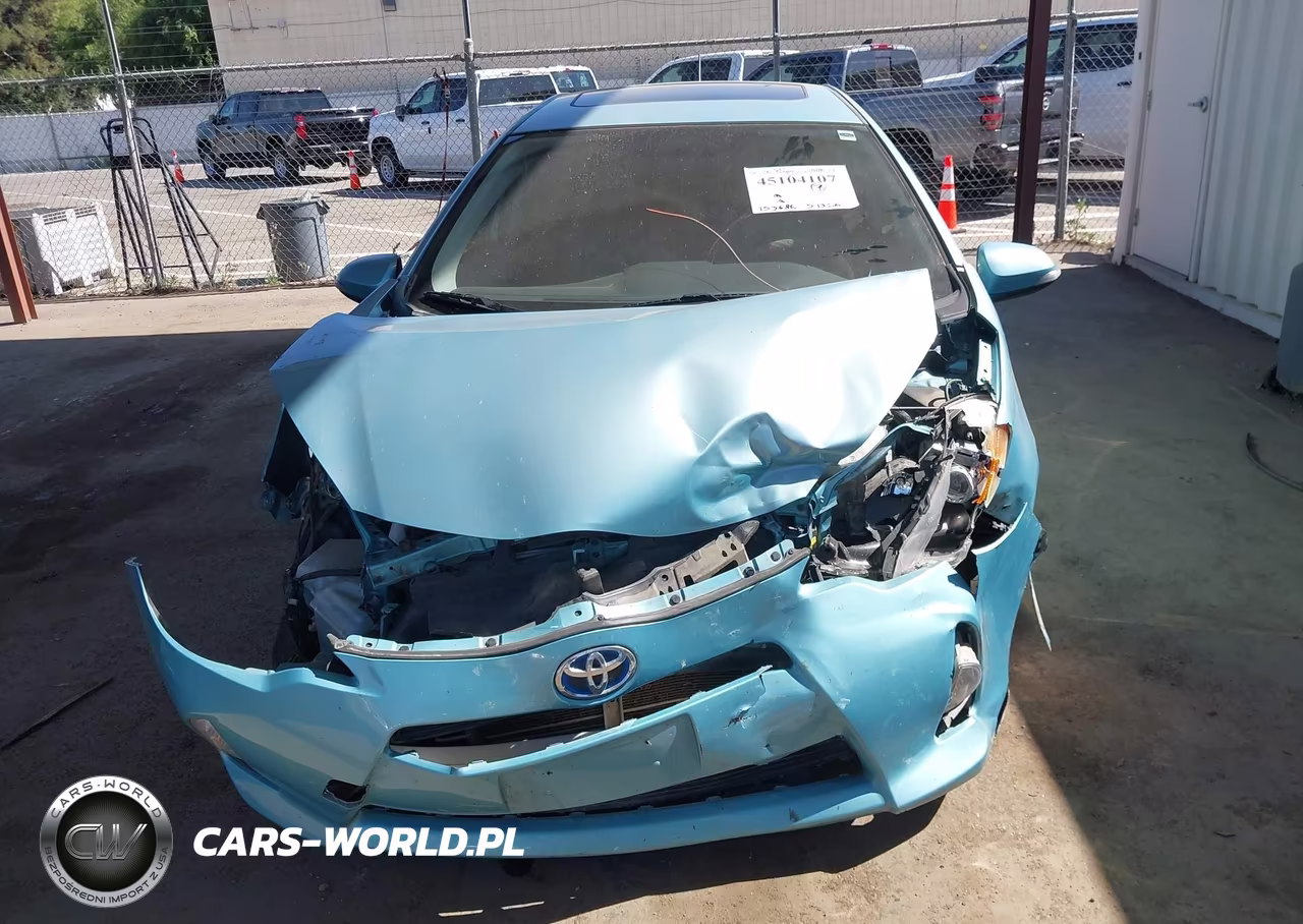 2014 Toyota Prius C Four VIN:JTDKDTB30E1071528 - 13