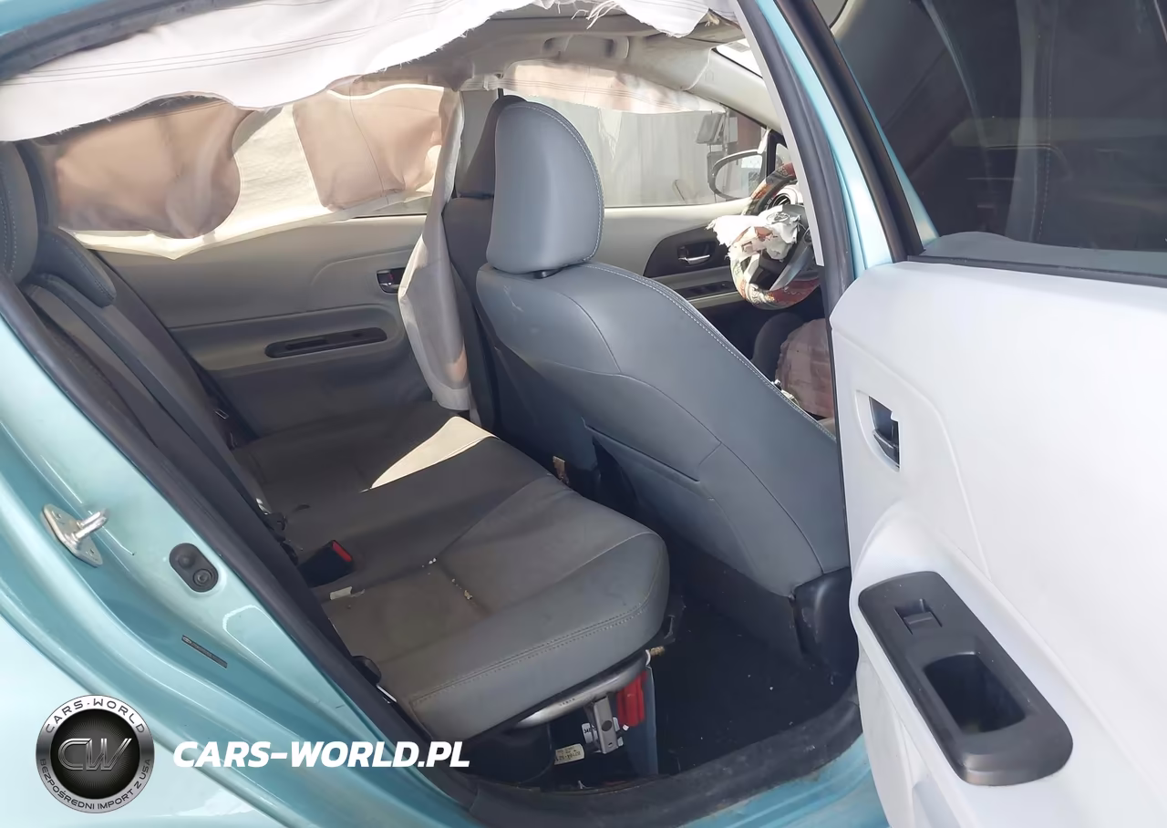 2014 Toyota Prius C Four VIN:JTDKDTB30E1071528 - 8