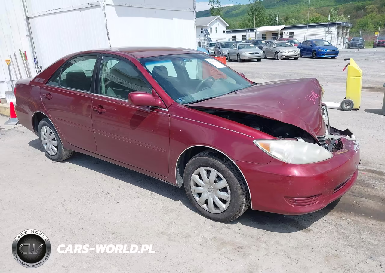 2005 Toyota Camry Le – zdjęcie 1 z 16
