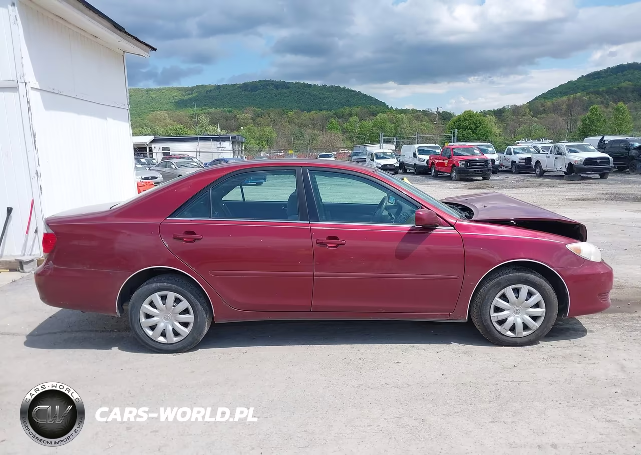 2005 Toyota Camry Le VIN:4T1BE32K25U434880 - 13