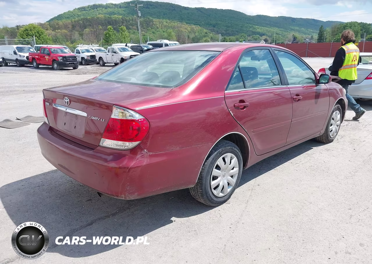 2005 Toyota Camry Le VIN:4T1BE32K25U434880 - 4