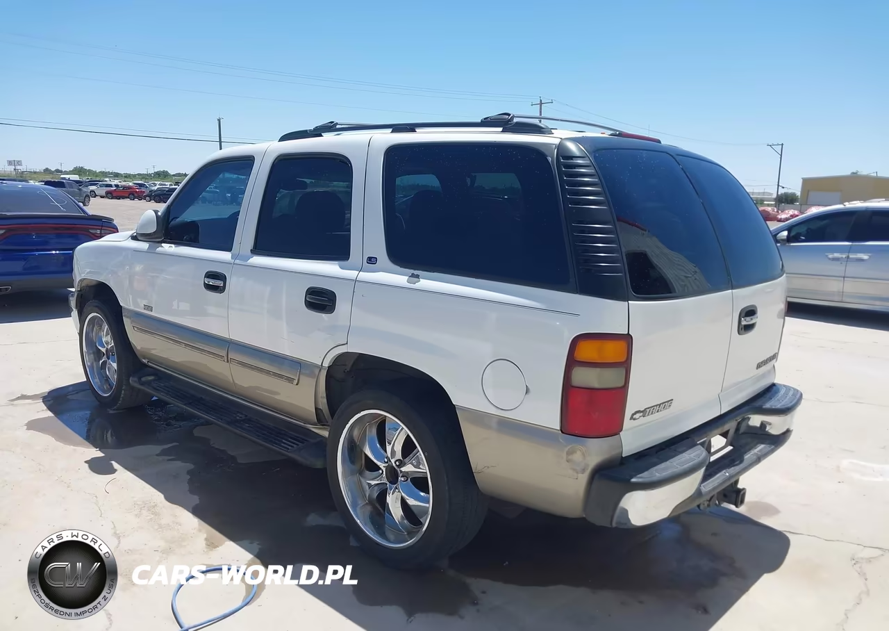 2000 Chevrolet Tahoe All New Ls VIN:1GNEK13T9YJ139312 - 3