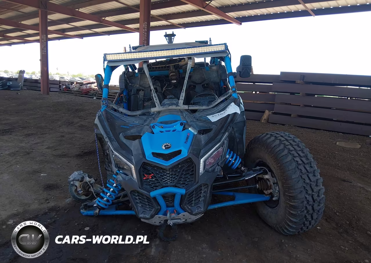 2018 Can-Am Maverick X3 X Rc Turbo R VIN:3JBVVAW44JK000247 - 5