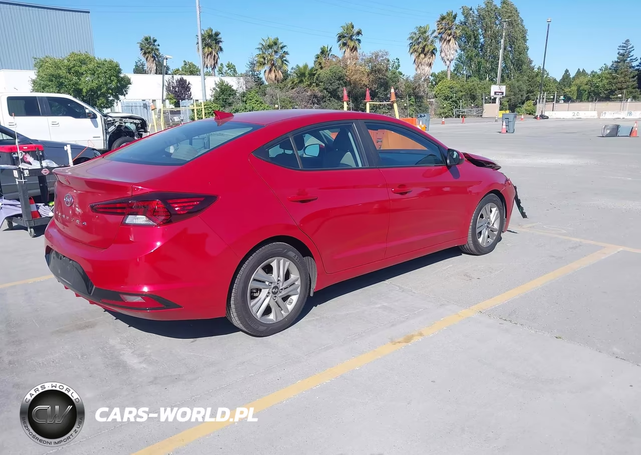 2020 Hyundai Elantra Sel VIN:5NPD84LF1LH505618 - 4