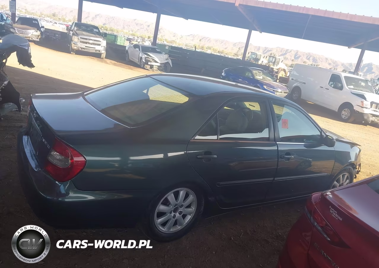 2002 Toyota Camry Xle VIN:4T1BE32K12U543049 - 13