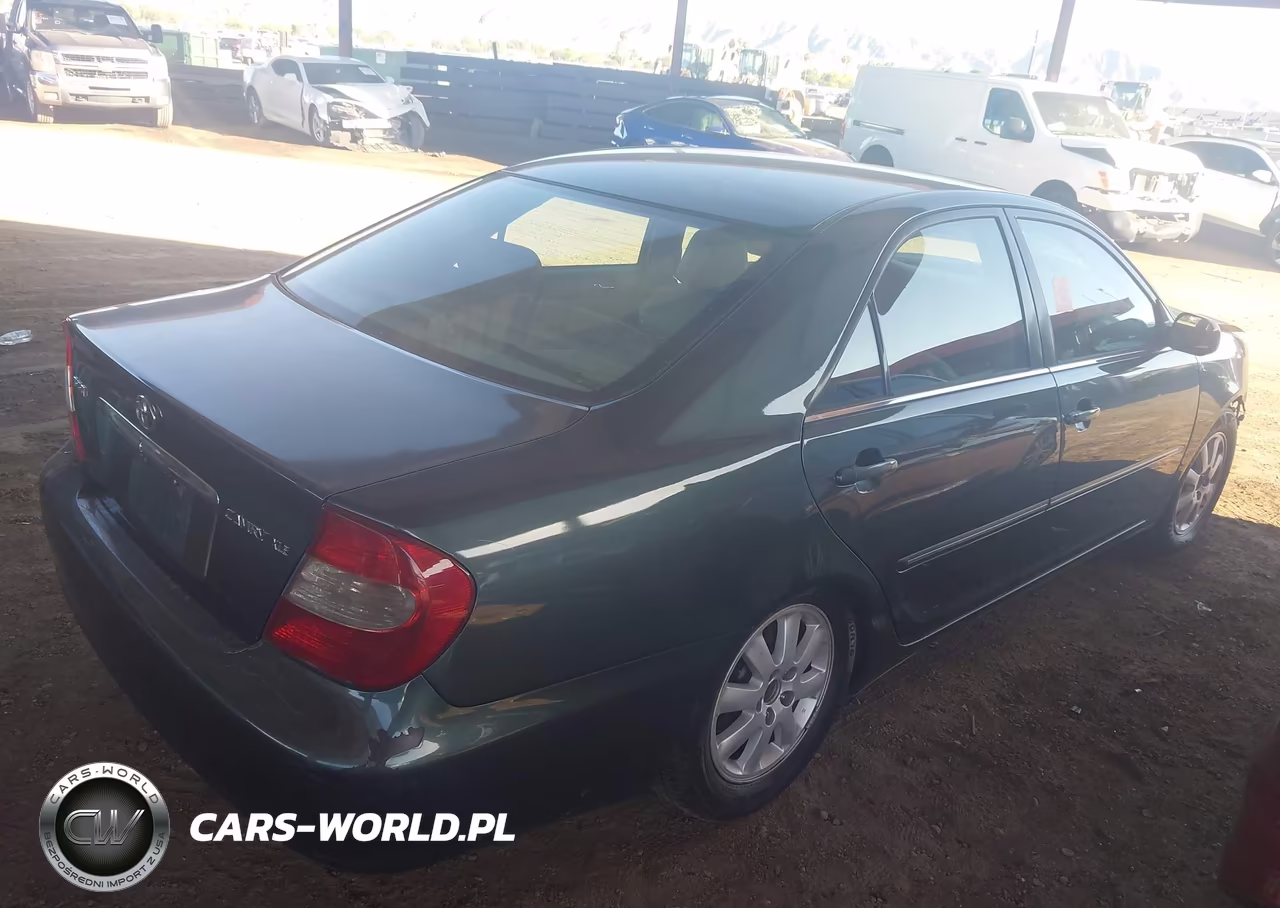 2002 Toyota Camry Xle VIN:4T1BE32K12U543049 - 4