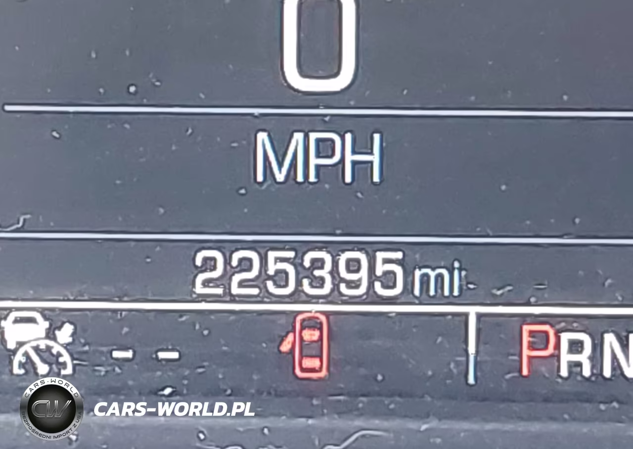 2015 Chevrolet Tahoe Ltz VIN:1GNSKCKCXFR651403 - 15