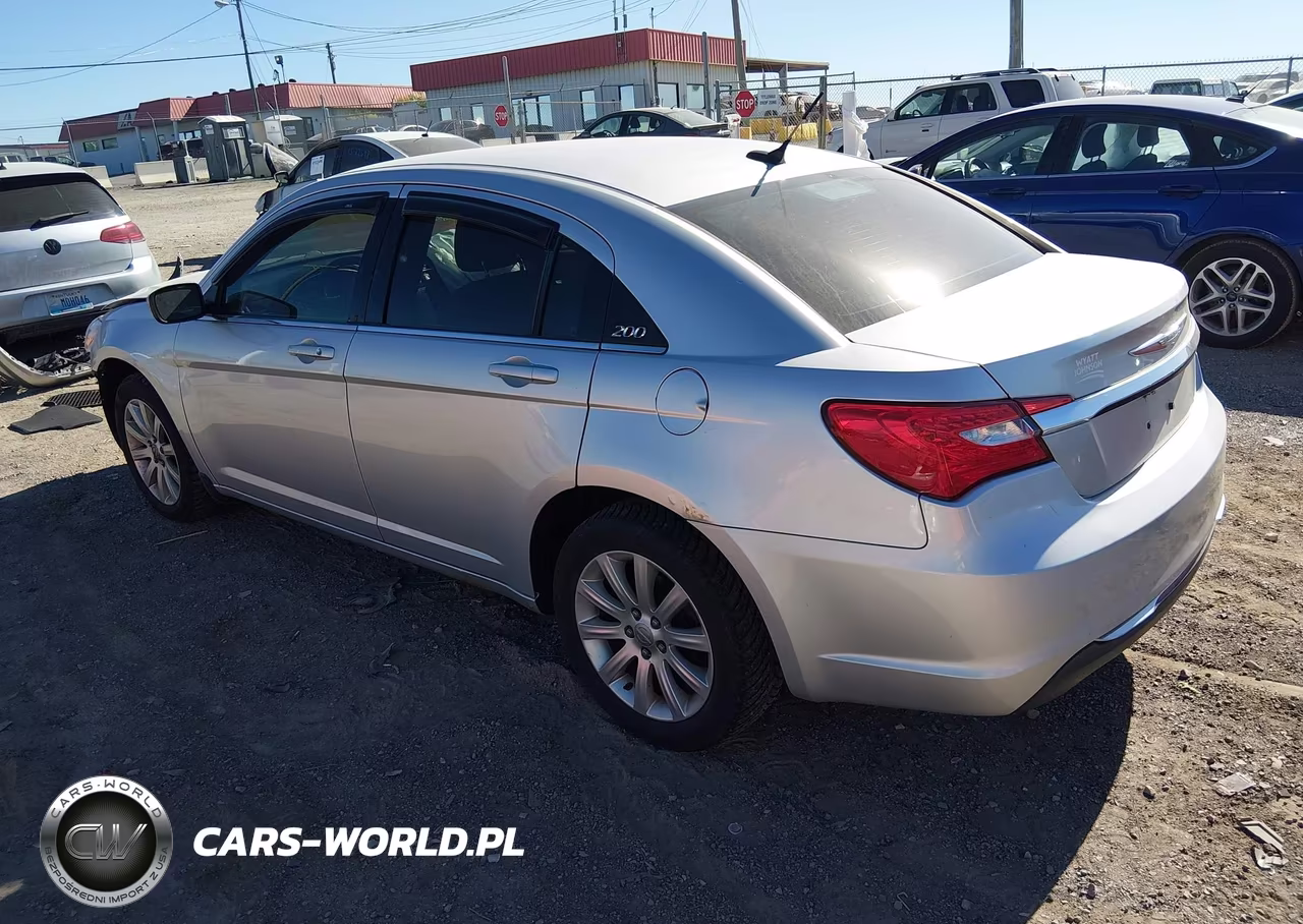 2011 Chrysler 200 Touring VIN:1C3BC1FB1BN625371 - 3