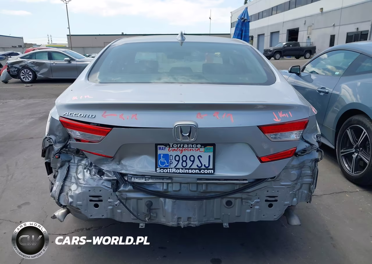 2018 Honda Accord Lx VIN:1HGCV1F18JA123739 - 17