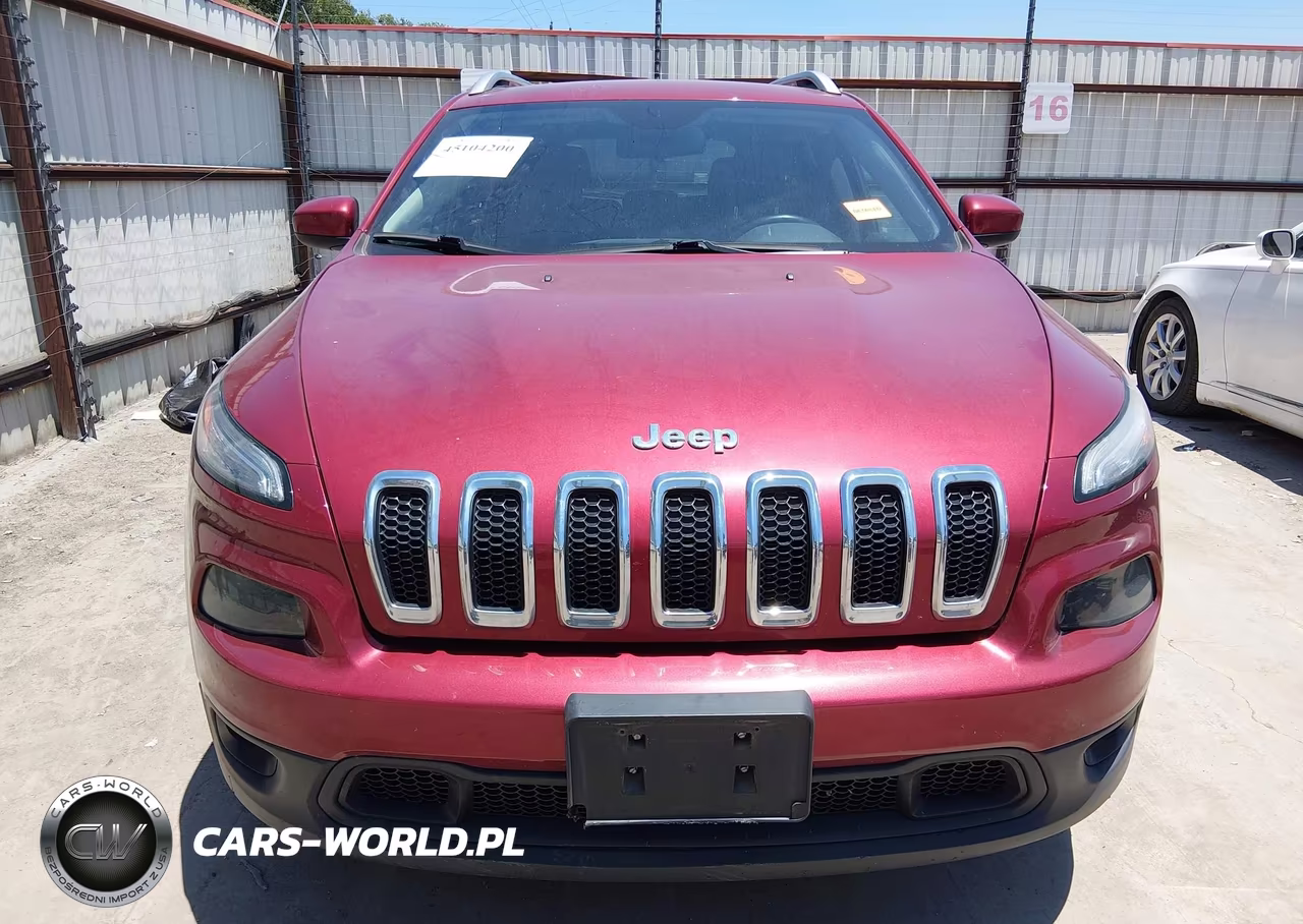 2015 Jeep Cherokee Latitude VIN:1C4PJLCS2FW671668 - 12