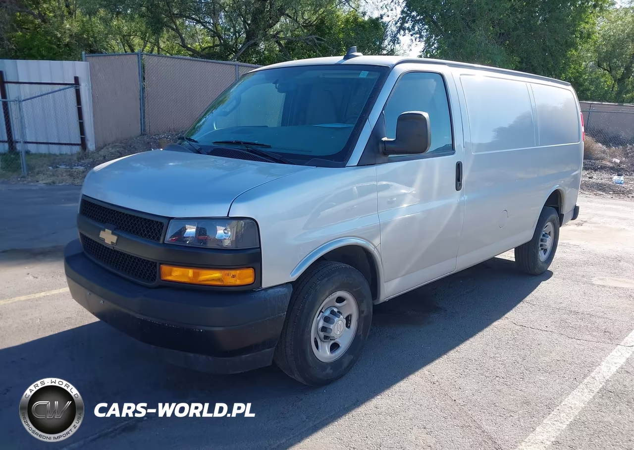 2018 Chevrolet Express 2500 Work Van VIN:1GCWGAFG4J1272756 - 2