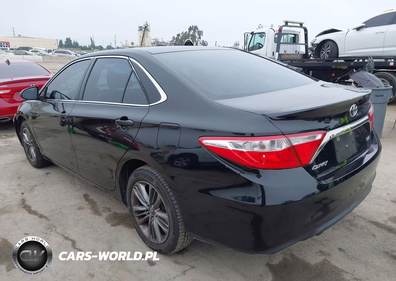 2017 Toyota Camry Se VIN:4T1BF1FK1HU359508 - 3