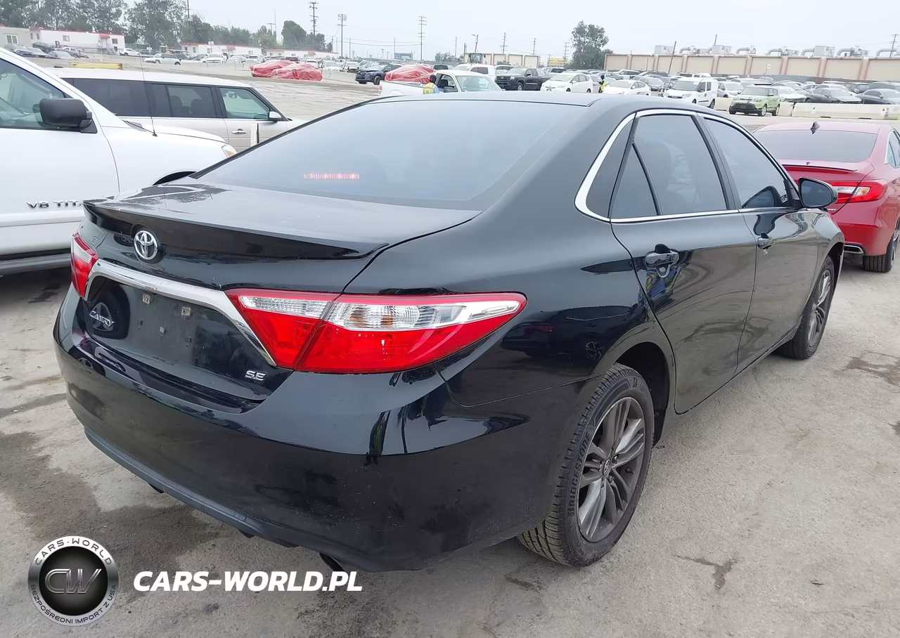 2017 Toyota Camry Se VIN:4T1BF1FK1HU359508 - 4