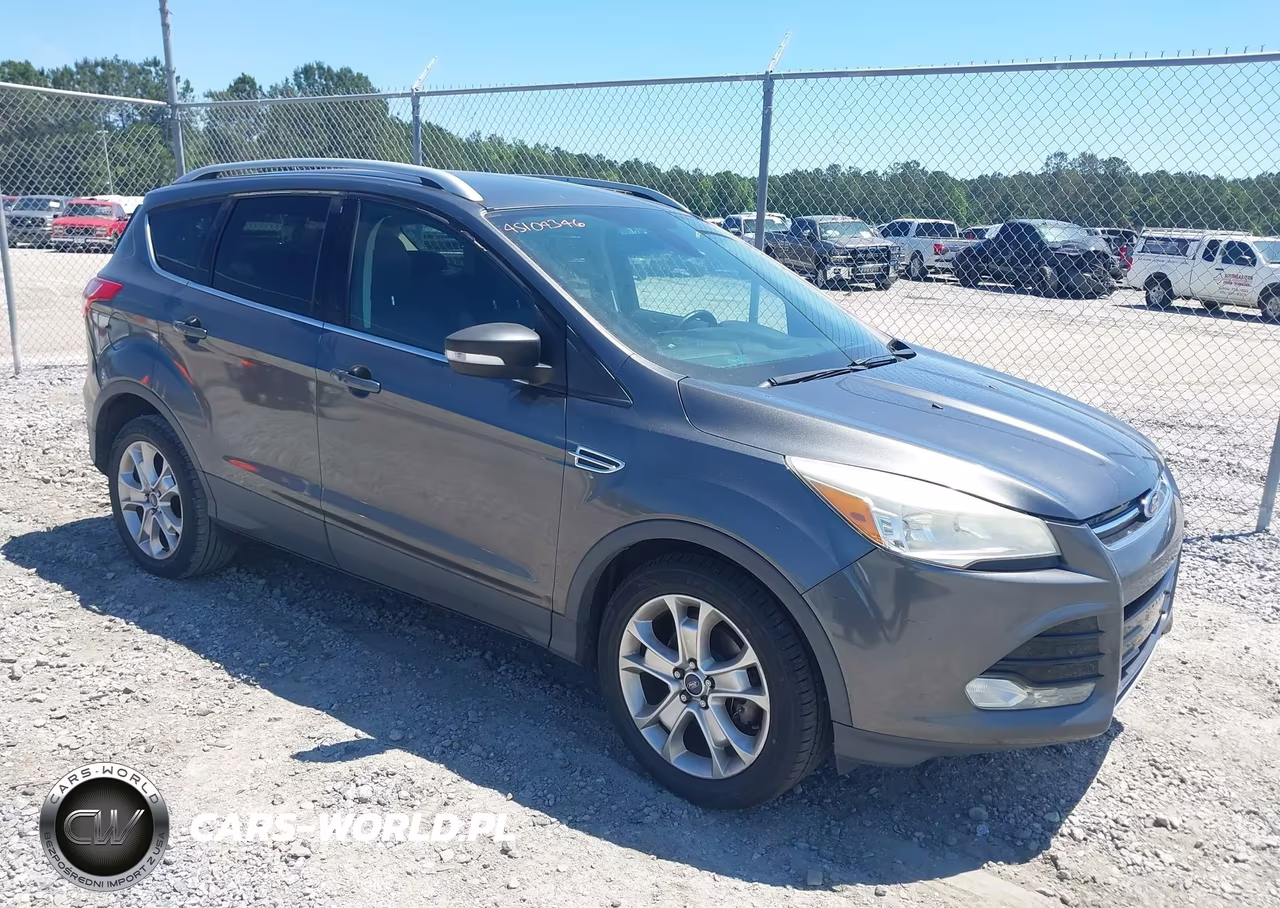 2015 Ford Escape Titanium – zdjęcie 1 z 11